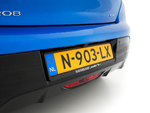 Peugeot e-208 EV GT Pack 50 kWh [ 3-Fase ] (INCL-BTW) *FULL-LED | DIGI-COCKPIT | BLINDSPOT | CAMERA | LEATHER-ALCANTARA | NAVI-FULLMAP | LANE-ASSIST | KEYLESS | DAB | CCS-FASTLOADER | HEATED-SPORTSEATS | AMBIENT-LIGHT | 17"ALU*