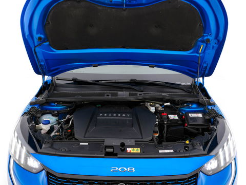 Peugeot e-208 EV GT Pack 50 kWh [ 3-Fase ] (INCL-BTW) *FULL-LED | DIGI-COCKPIT | BLINDSPOT | CAMERA | LEATHER-ALCANTARA | NAVI-FULLMAP | LANE-ASSIST | KEYLESS | DAB | CCS-FASTLOADER | HEATED-SPORTSEATS | AMBIENT-LIGHT | 17"ALU*