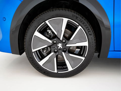 Peugeot e-208 EV GT Pack 50 kWh [ 3-Fase ] (INCL-BTW) *FULL-LED | DIGI-COCKPIT | BLINDSPOT | CAMERA | LEATHER-ALCANTARA | NAVI-FULLMAP | LANE-ASSIST | KEYLESS | DAB | CCS-FASTLOADER | HEATED-SPORTSEATS | AMBIENT-LIGHT | 17"ALU*