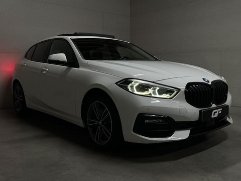 BMW 1 Serie 118i Sport Pano Virtual Carplay Sfeer Cruise NAP