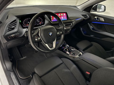 BMW 1 Serie 118i Sport Pano Virtual Carplay Sfeer Cruise NAP