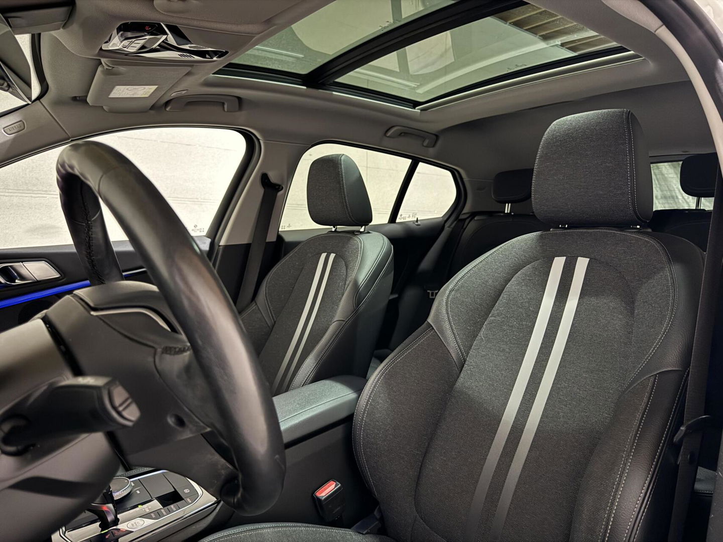 BMW 1 Serie 118i Sport Pano Virtual Carplay Sfeer Cruise NAP