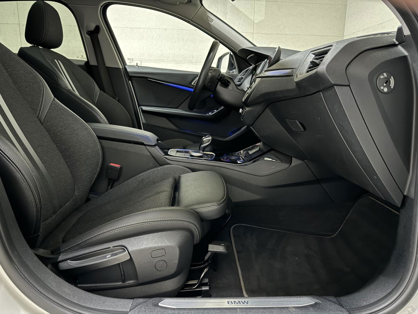 BMW 1 Serie 118i Sport Pano Virtual Carplay Sfeer Cruise NAP
