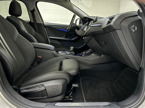 BMW 1 Serie 118i Sport Pano Virtual Carplay Sfeer Cruise NAP