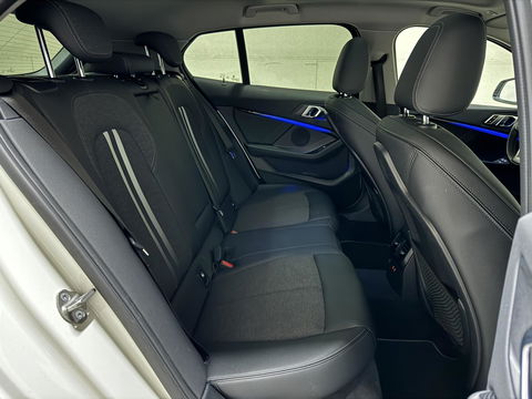 BMW 1 Serie 118i Sport Pano Virtual Carplay Sfeer Cruise NAP