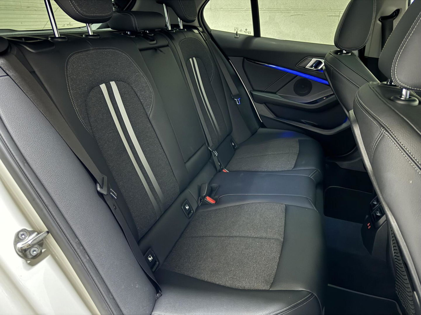 BMW 1 Serie 118i Sport Pano Virtual Carplay Sfeer Cruise NAP