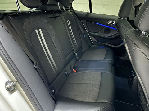 BMW 1 Serie 118i Sport Pano Virtual Carplay Sfeer Cruise NAP