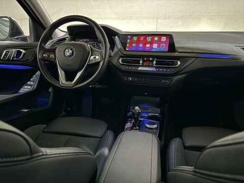 BMW 1 Serie 118i Sport Pano Virtual Carplay Sfeer Cruise NAP