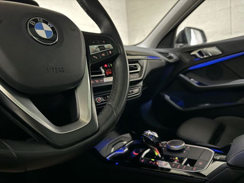 BMW 1 Serie 118i Sport Pano Virtual Carplay Sfeer Cruise NAP
