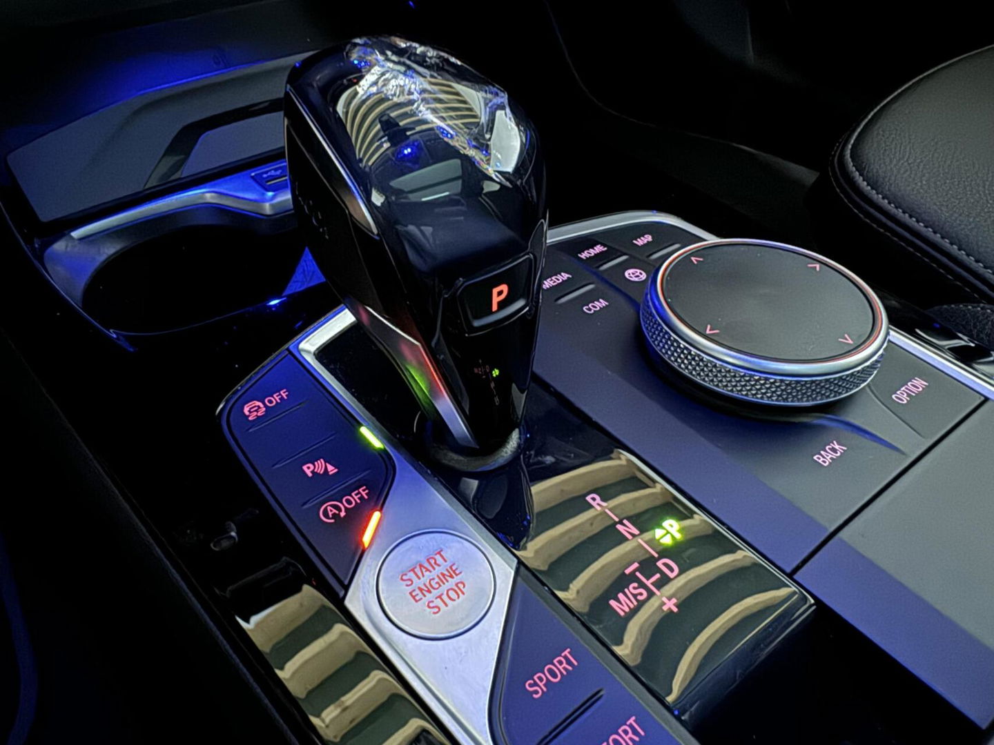 BMW 1 Serie 118i Sport Pano Virtual Carplay Sfeer Cruise NAP