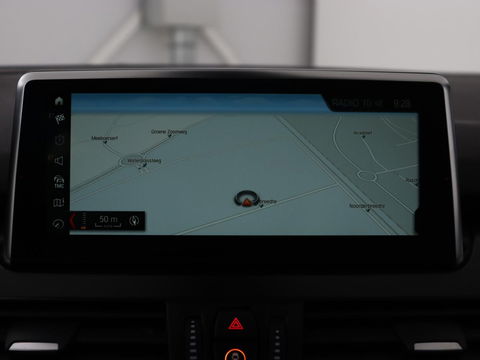 BMW 2 Serie Gran Tourer 218i M Sport 7-persoons | Panoramadak | Leder | Stoelverwarming | Trekhaak | Camera | Full LED | Sportstoelen | Navigatie | Park Assist