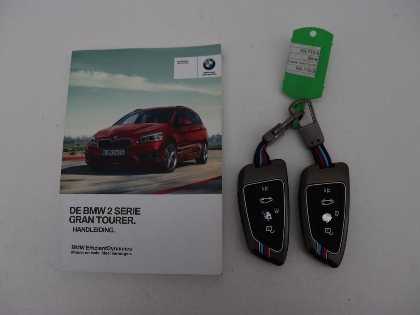 BMW 2 Serie Gran Tourer 218i M Sport 7-persoons | Panoramadak | Leder | Stoelverwarming | Trekhaak | Camera | Full LED | Sportstoelen | Navigatie | Park Assist