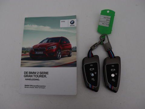 BMW 2 Serie Gran Tourer 218i M Sport 7-persoons | Panoramadak | Leder | Stoelverwarming | Trekhaak | Camera | Full LED | Sportstoelen | Navigatie | Park Assist