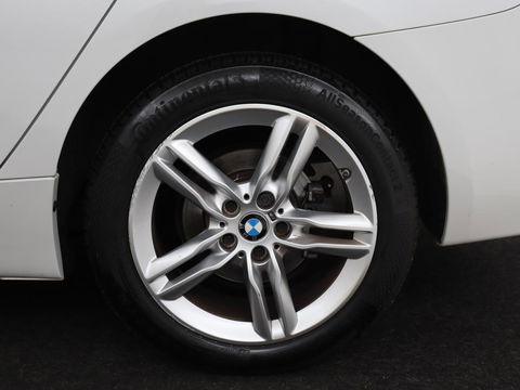 BMW 2 Serie Gran Tourer 218i M Sport 7-persoons | Panoramadak | Leder | Stoelverwarming | Trekhaak | Camera | Full LED | Sportstoelen | Navigatie | Park Assist