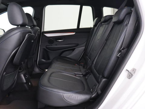 BMW 2 Serie Gran Tourer 218i M Sport 7-persoons | Panoramadak | Leder | Stoelverwarming | Trekhaak | Camera | Full LED | Sportstoelen | Navigatie | Park Assist