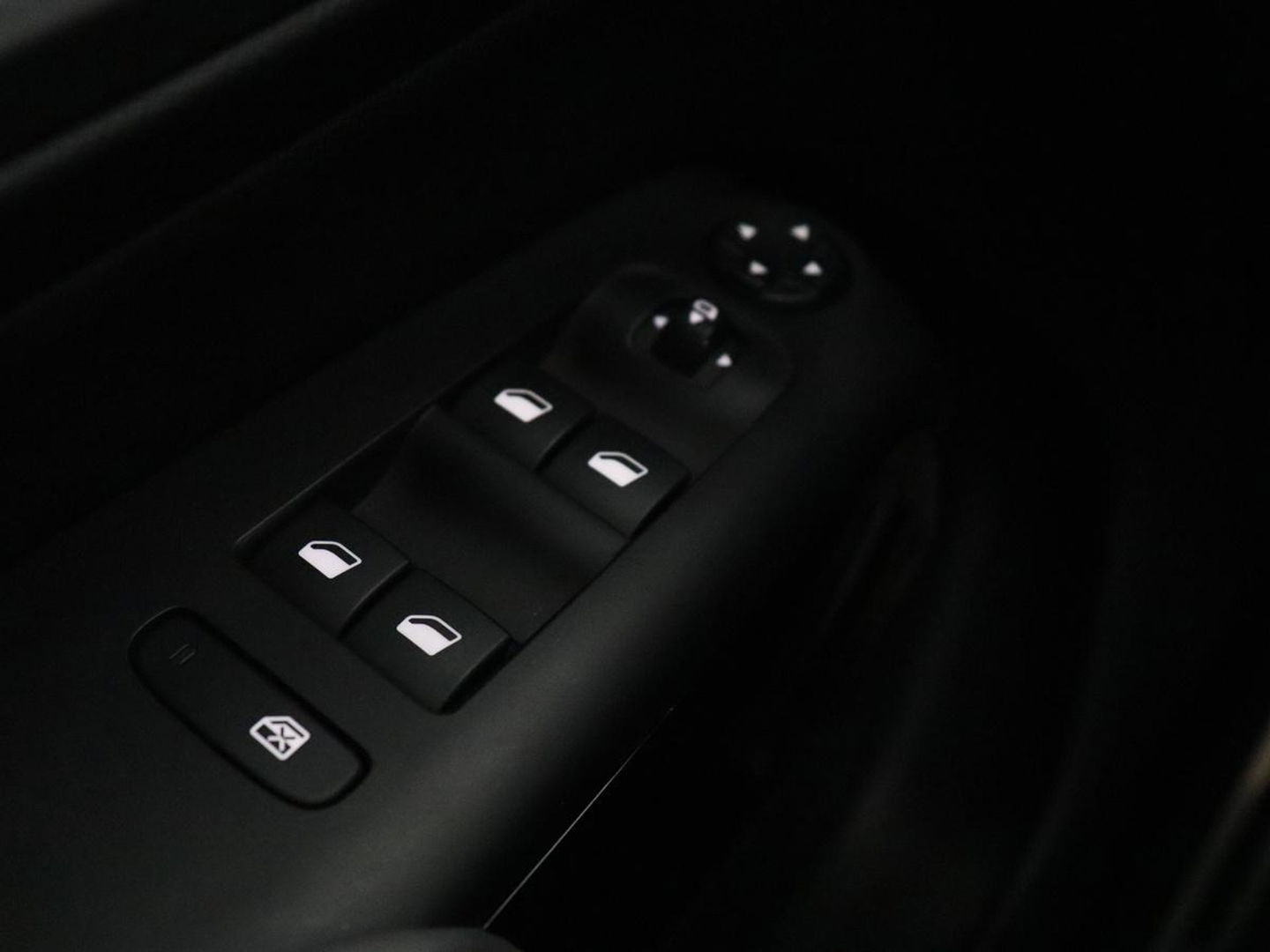 Citroën C5 Aircross 1.6 Plug In Hybrid 180 Feel | Stoelverwarming | Adaptive cruise | 360 Camera | Carplay | Navigatie | Full LED | Digital Cockpit
