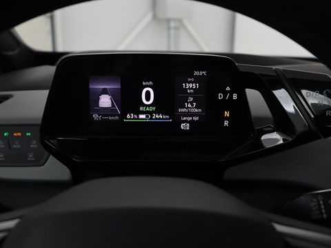 Volkswagen ID.3 First Max 58 kWh | Panoramadak | Head-Up | Stoel & stuurverwarming | Adaptive cruise | Camera | Massage | Elektrische stoelen | Sfeerverlichting | Carplay | Matrix LED