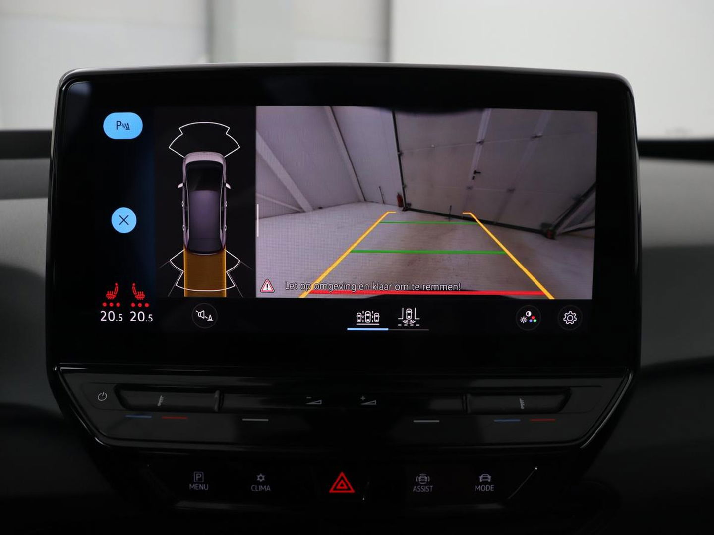 Volkswagen ID.3 First Max 58 kWh | Panoramadak | Head-Up | Stoel & stuurverwarming | Adaptive cruise | Camera | Massage | Elektrische stoelen | Sfeerverlichting | Carplay | Matrix LED