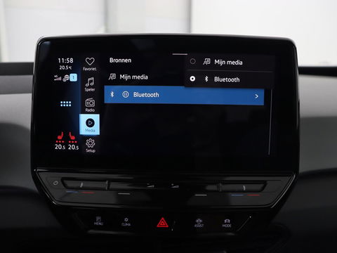 Volkswagen ID.3 First Max 58 kWh | Panoramadak | Head-Up | Stoel & stuurverwarming | Adaptive cruise | Camera | Massage | Elektrische stoelen | Sfeerverlichting | Carplay | Matrix LED