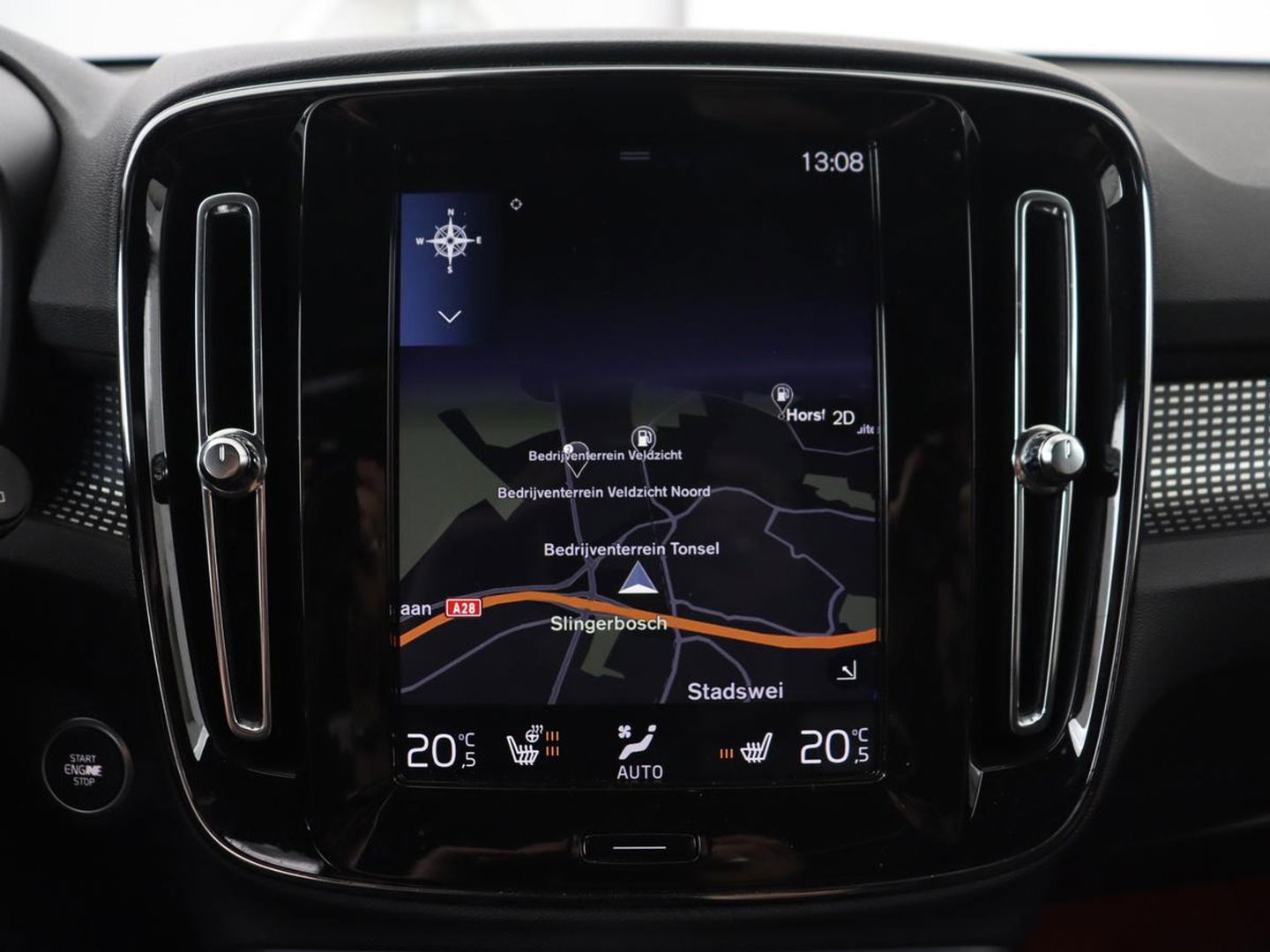 Volvo XC40 2.0 T5 AWD R-Design Intro Edition | Panoramadak | Stoel & stuurverwarming | 360 Camera | Leder/Alcantara | Navigatie | Harman/Kardon | Keyless | Full LED