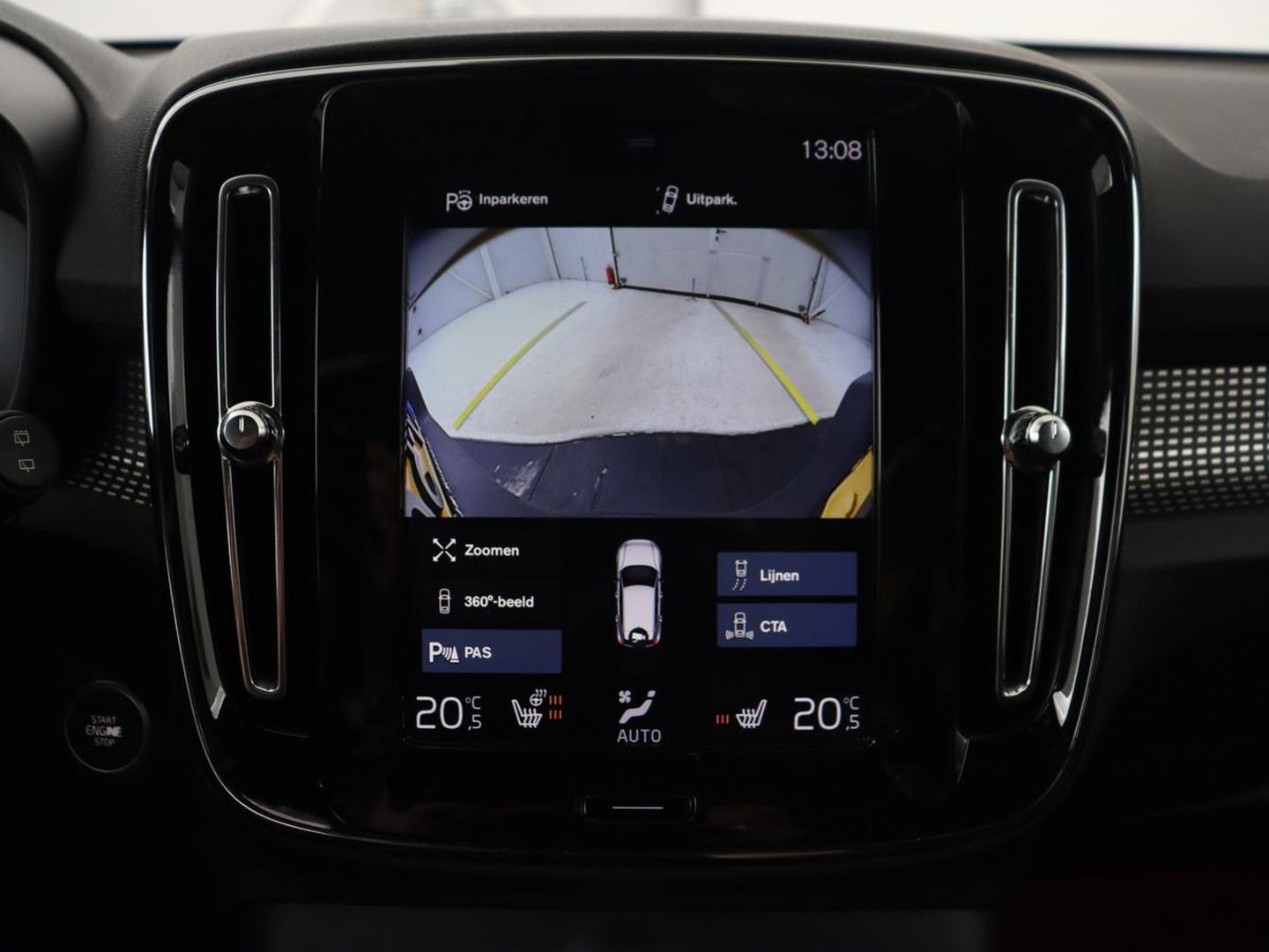 Volvo XC40 2.0 T5 AWD R-Design Intro Edition | Panoramadak | Stoel & stuurverwarming | 360 Camera | Leder/Alcantara | Navigatie | Harman/Kardon | Keyless | Full LED