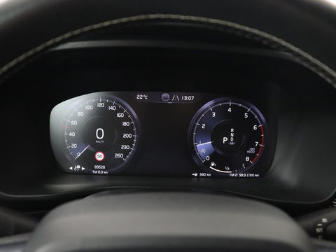 Volvo XC40 2.0 T5 AWD R-Design Intro Edition | Panoramadak | Stoel & stuurverwarming | 360 Camera | Leder/Alcantara | Navigatie | Harman/Kardon | Keyless | Full LED