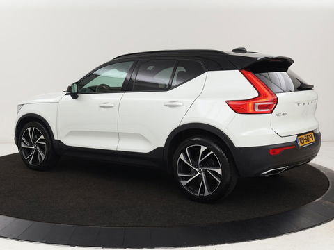 Volvo XC40 2.0 T5 AWD R-Design Intro Edition | Panoramadak | Stoel & stuurverwarming | 360 Camera | Leder/Alcantara | Navigatie | Harman/Kardon | Keyless | Full LED