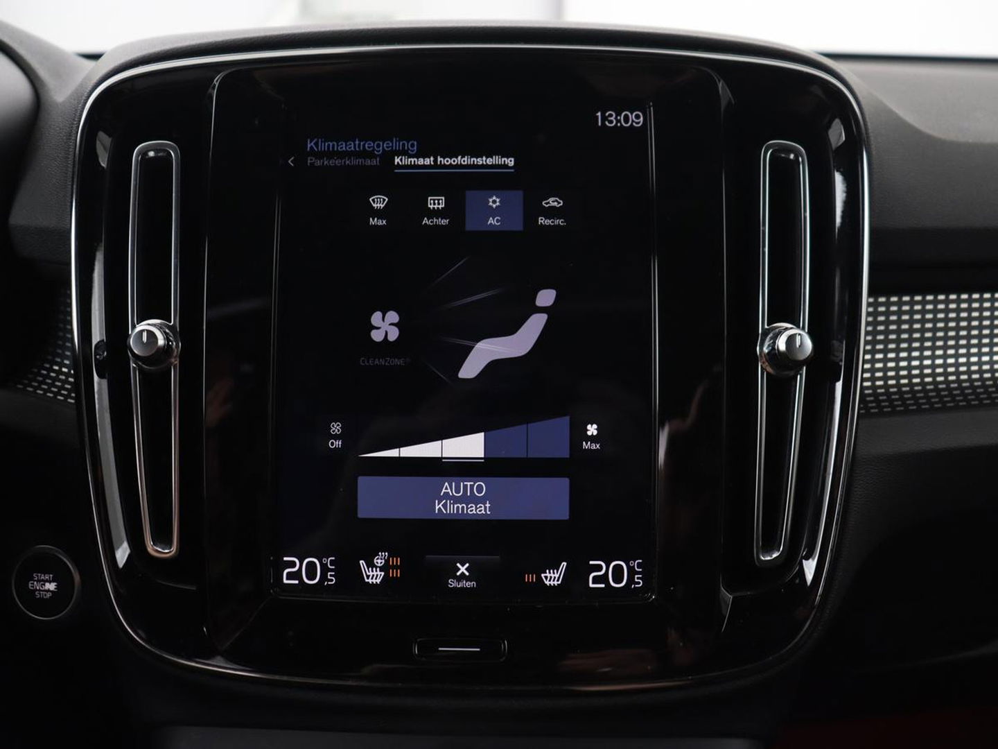 Volvo XC40 2.0 T5 AWD R-Design Intro Edition | Panoramadak | Stoel & stuurverwarming | 360 Camera | Leder/Alcantara | Navigatie | Harman/Kardon | Keyless | Full LED