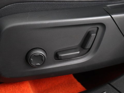 Volvo XC40 2.0 T5 AWD R-Design Intro Edition | Panoramadak | Stoel & stuurverwarming | 360 Camera | Leder/Alcantara | Navigatie | Harman/Kardon | Keyless | Full LED