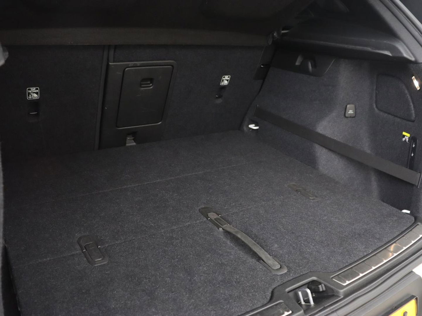 Volvo XC40 2.0 T5 AWD R-Design Intro Edition | Panoramadak | Stoel & stuurverwarming | 360 Camera | Leder/Alcantara | Navigatie | Harman/Kardon | Keyless | Full LED