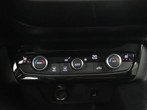 Opel Corsa 1.2 Level 3 | Stoel & stuurverwarming | Camera | Climate control | Full LED | Dodehoek detectie | Cruise control