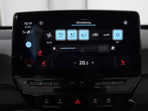Volkswagen ID.3 Life 58 kWh | Stoel & Stuurverwarming | Adaptive cruise | Carplay | Navigatie | PDC | Climate control | Sfeerverlichting