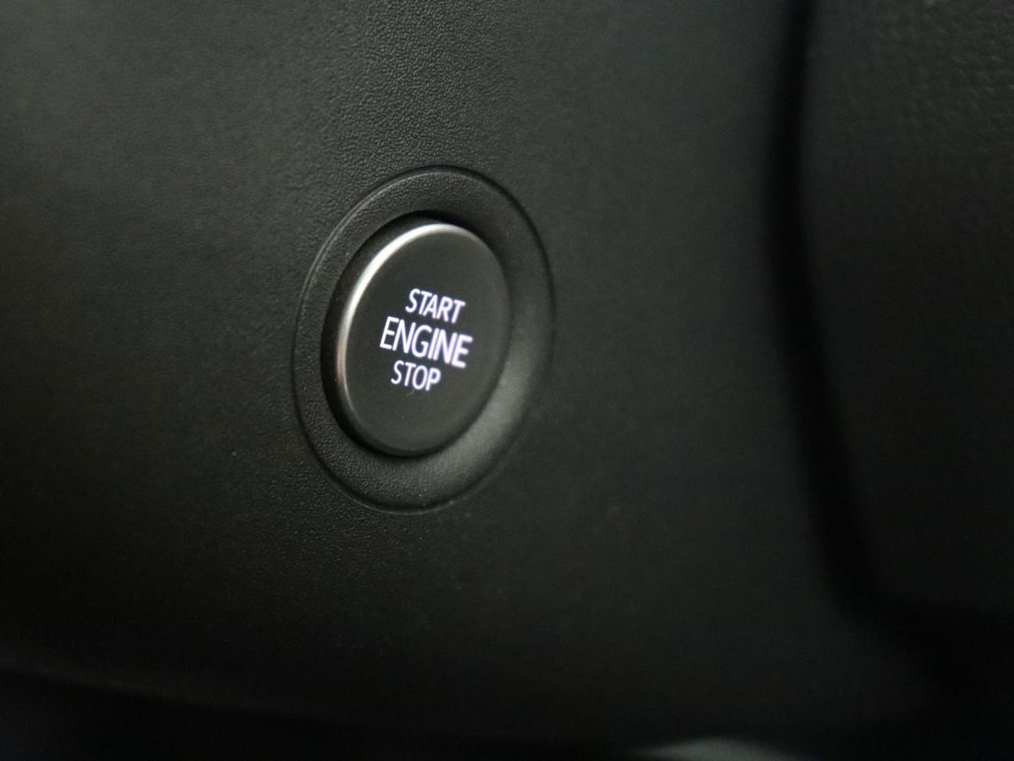 Volkswagen ID.3 Life 58 kWh | Stoel & Stuurverwarming | Adaptive cruise | Carplay | Navigatie | PDC | Climate control | Sfeerverlichting
