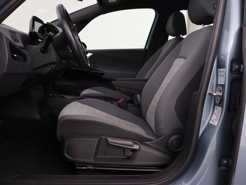 Volkswagen ID.3 Life 58 kWh | Stoel & Stuurverwarming | Adaptive cruise | Carplay | Navigatie | PDC | Climate control | Sfeerverlichting