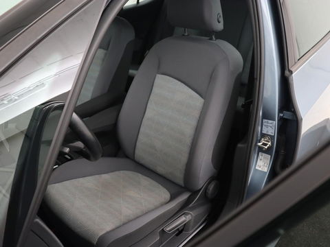 Volkswagen ID.3 Life 58 kWh | Stoel & Stuurverwarming | Adaptive cruise | Carplay | Navigatie | PDC | Climate control | Sfeerverlichting
