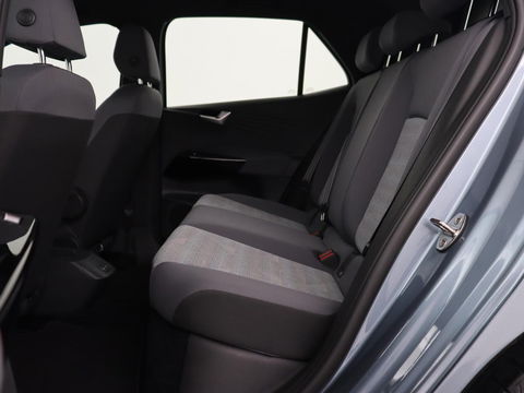 Volkswagen ID.3 Life 58 kWh | Stoel & Stuurverwarming | Adaptive cruise | Carplay | Navigatie | PDC | Climate control | Sfeerverlichting