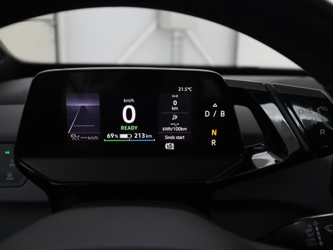 Volkswagen ID.3 Life 58 kWh | Stoel & Stuurverwarming | Adaptive cruise | Carplay | Navigatie | PDC | Climate control | Sfeerverlichting