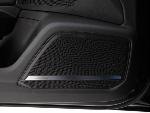 Audi A6 Avant 45 TDI quattro Business edition Aut. *HEAD-UP | LEATHER-ALCANTARA | BANG&OLUFSEN | ADAPTIVE-CRUISE | BLIND-SPOT | TOP-VIEW | MEMORY-PACK | SPORT/HEATED-SEATS | KEYLESS | DIGI-COCKPIT | AMBIENT-LIGHT | DAB+ | TOWBAR | 19''AL