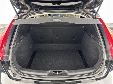 Volvo V40 1.6 D2 Summum *FULL-LEATHER | XENON | NAVI-FULLMAP | CAMERA | COMFORT/HEATED-SEATS | 17''ALU | TOWBAR*