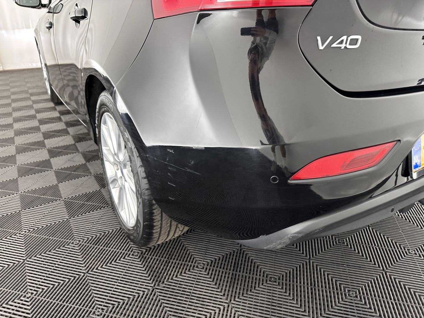 Volvo V40 1.6 D2 Summum *FULL-LEATHER | XENON | NAVI-FULLMAP | CAMERA | COMFORT/HEATED-SEATS | 17''ALU | TOWBAR*
