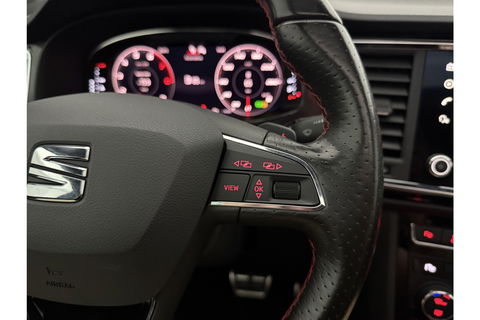 SEAT Ateca 1.5 TSI FR 150PK 360 Camera Pano LED Virtual Trekhaak Sfeer Navi Clima Cruise Carplay 18"LMV