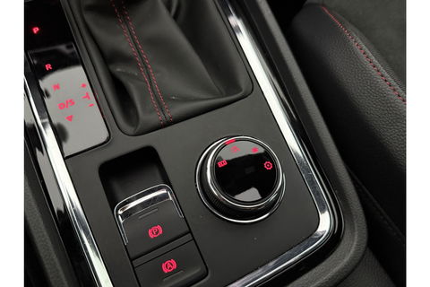 SEAT Ateca 1.5 TSI FR 150PK 360 Camera Pano LED Virtual Trekhaak Sfeer Navi Clima Cruise Carplay 18"LMV