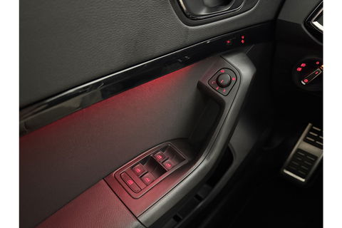 SEAT Ateca 1.5 TSI FR 150PK 360 Camera Pano LED Virtual Trekhaak Sfeer Navi Clima Cruise Carplay 18"LMV