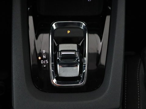 Škoda Octavia 1.4 TSI iV PHEV Edition Plus | Panoramadak | Stoelverwarming | Head-Up | Adaptive cruise | Camera | Virtual Cockpit | Canton Sound