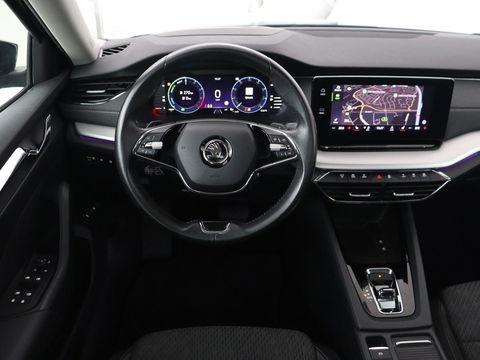 Škoda Octavia 1.4 TSI iV PHEV Edition Plus | Panoramadak | Stoelverwarming | Head-Up | Adaptive cruise | Camera | Virtual Cockpit | Canton Sound