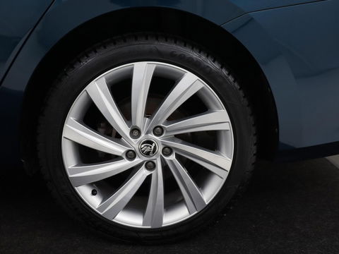 Škoda Octavia 1.4 TSI iV PHEV Edition Plus | Panoramadak | Stoelverwarming | Head-Up | Adaptive cruise | Camera | Virtual Cockpit | Canton Sound