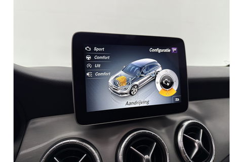 Mercedes-Benz CLA-Klasse 200 AMG Pano LED Sfeerverlichting Navi Carplay Cruise PDC 19"LMV