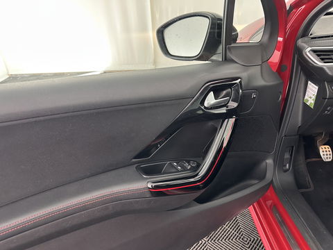 Peugeot 208 1.6 BlueHDi GT-line *PANO | 1/LEATHER | JBL-SOUND | SPORT-SEATS | NAVI-FULLMAP | CAMERA | DAB+ | 17''ALU*