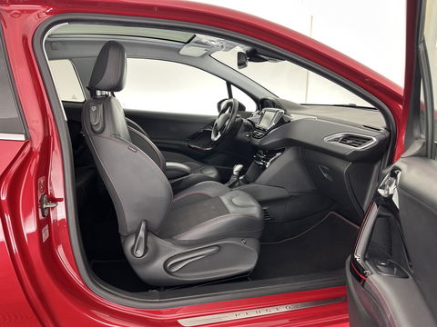 Peugeot 208 1.6 BlueHDi GT-line *PANO | 1/LEATHER | JBL-SOUND | SPORT-SEATS | NAVI-FULLMAP | CAMERA | DAB+ | 17''ALU*