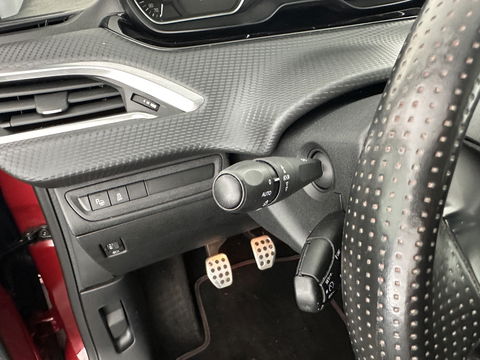 Peugeot 208 1.6 BlueHDi GT-line *PANO | 1/LEATHER | JBL-SOUND | SPORT-SEATS | NAVI-FULLMAP | CAMERA | DAB+ | 17''ALU*